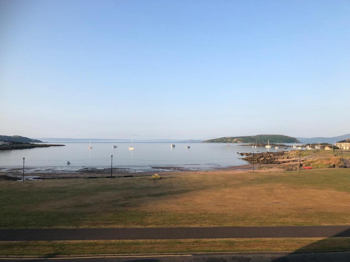 4 Kames Bay Lägenhet Millport Exteriör bild